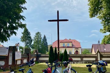 photo with cross and bicycles